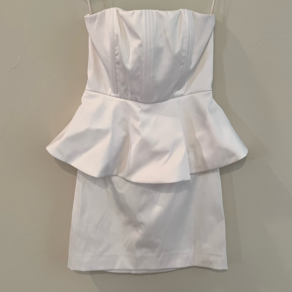 Alice + Olivia White Strapless Peplum Dress